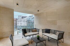 Emerald Downtown Suites