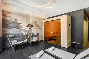 Emerald Downtown Suites
