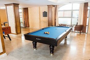 Emre Beach & Emre Hotel