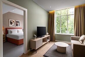 The Lincoln Suites