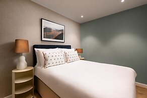 The Lincoln Suites