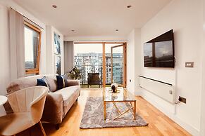 Deluxe City Centre Apt Balcony View Free Parking