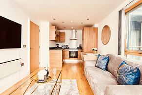 Deluxe City Centre Apt Balcony View Free Parking