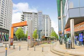 Deluxe City Centre Apt Balcony View Free Parking