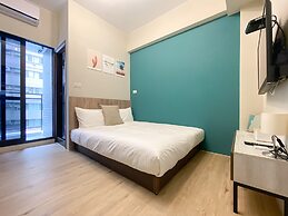 Sunshine Hotel