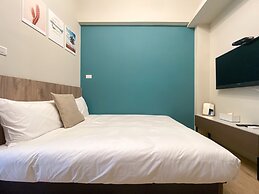 Sunshine Hotel