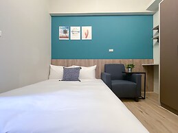 Sunshine Hotel