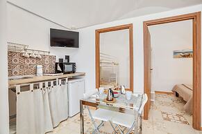 Tiny House 21 Bright Aparment