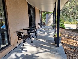 Blue Wren Lodge Waratah