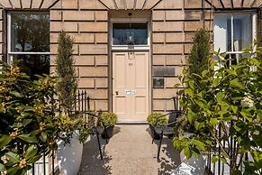 Crescent House