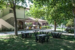Yannis Resort Hotel