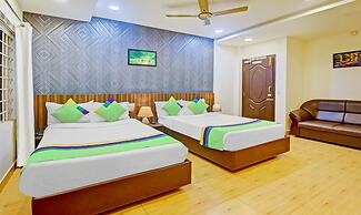 Itsy Hotels Igloo Residency Raja Seat