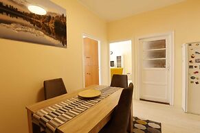 Belgrade Center Apartment Admiral