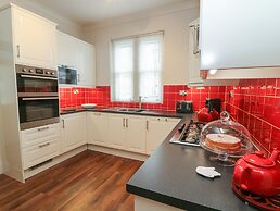 Lonsdale Cottage