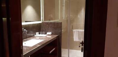 Grand Geet Hotel