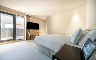 MU:TE Hotel