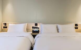 MU:TE Hotel