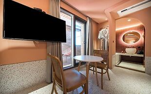 MU:TE Hotel