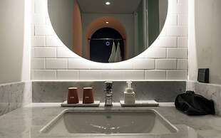 MU:TE Hotel