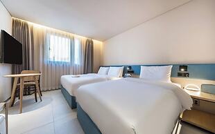 MU:TE Hotel