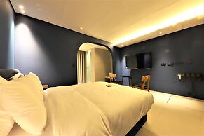 MU:TE Hotel