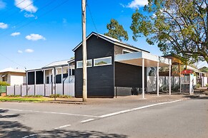 Bluestone Cottages - The Shop
