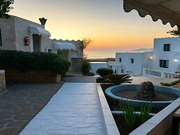 Entire Villa Full View 3 Bedrooms 3 Bathrooms 3 Kitchens