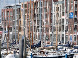 Apartment in Scheveningen by the Harbor