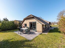Bungalow in Veluwe Nature Park Retreat