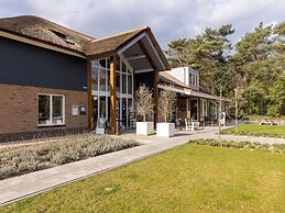 Bungalow in Veluwe Near Harderwijk