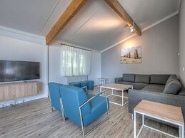 Bungalow Near Dutch Beaches & Nature Trails