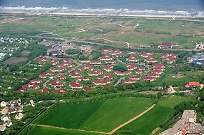Bungalow Near Dutch Beaches & Nature Trails