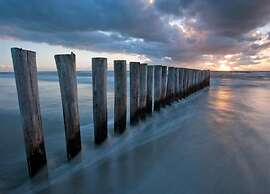 Bungalow Near Dutch Beaches & Nature Trails