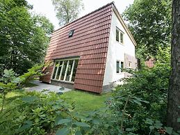 Modern Villa Near Veluwe