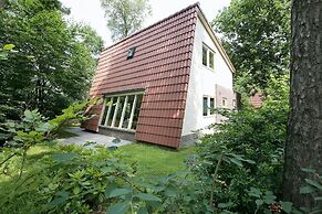 Modern Villa Near Veluwe