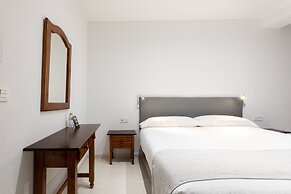 Hostal La Costa