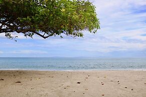 Cocoons Club Laiya