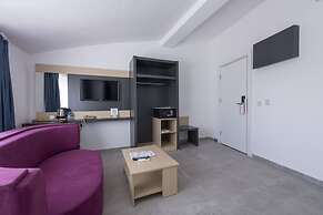 Palmora Lara Hotel