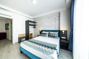 Palmora Lara Hotel