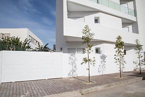 Bright apt w Breakfast 5mn From Carthage Sidibou