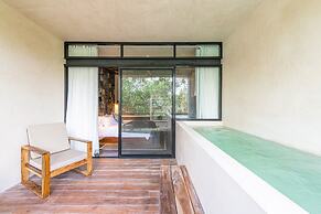 Irie Tulum
