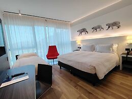 Life Hotel
