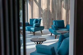 Life Hotel