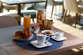Life Hotel