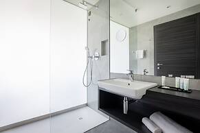 Life Hotel