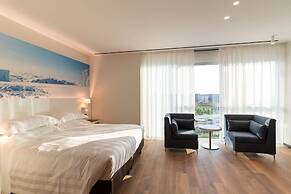 Life Hotel