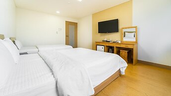 Jeju Samda Hostel