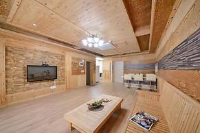 Yeosu Sea and Starnight Pension