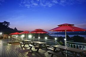 Yeosu Sea and Starnight Pension