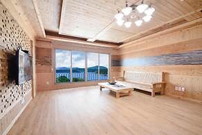 Yeosu Sea and Starnight Pension